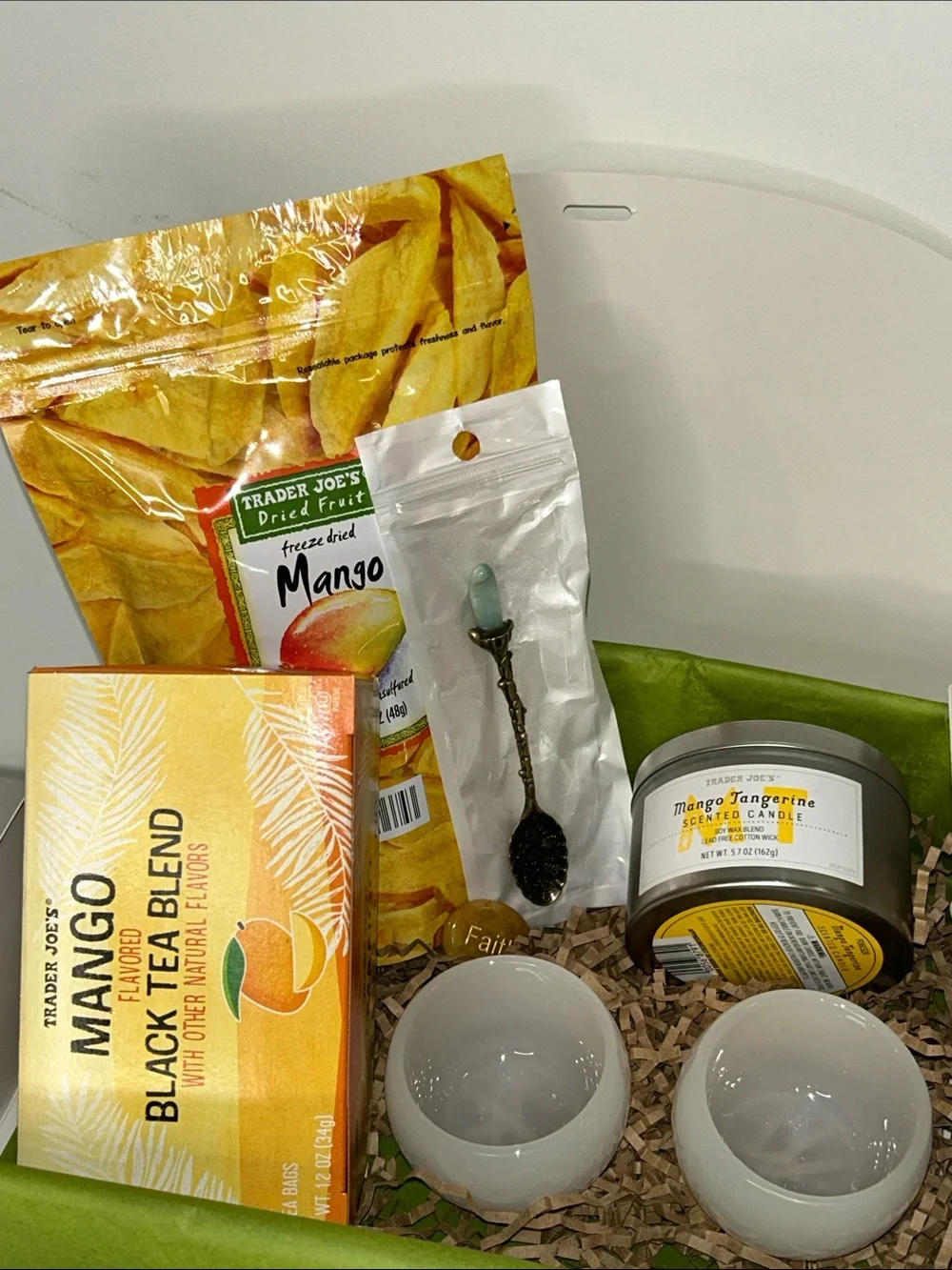 Everything Mango Box with Calcite Stone Tea Cups & Green Chalcedony Spoon NIB